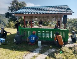 Menyambut Hari Raya, Warga Desa Tanjung Baru Bersihkan Lingkungan
