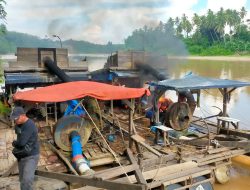 Kembali, Kapolsek Kuantan Mudik Bersama Anggotanya Lakukan Penindakan Terhadap PETI Di Sungai Kuantan