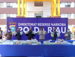 Polda Riau Musnakan 243 Kg Sabu Dan 405.527 Butir Ekstasi Dari Jaringan Narkoba Internasional