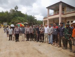 Kapolsek Peranap Jembatani Aksi Damai Masyarakat Desa Puntikayu Dengan Perusahaan Tambang Batu Bara