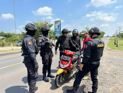 Cegah Pelaku Kejahatan, Polisi Pantau Arus Lalulintas Di Jalinsum Way Kanan