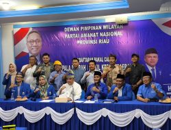 Serahkan Formulir Pertama, PAN Riau Tawarkan Irvan Herman Jadi Wakil Balon Gubri Edy Natar