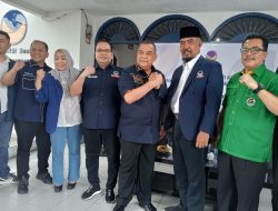 Jadi Kuda Hitam, Edy Natar Dan Dastriani Bibra Daftar Ke KPU Pekanbaru Dihari Terakhir