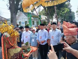 Meledak !!! Ribuan Massa hantarkan  Syamsul-Juhendra Daftar Ke KPU Rejang Lebong