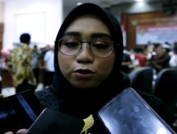 FREDOOM FIGHTER Wabub Kabupaten Buru Gadis Umasugi Idola Kaum Perempuan