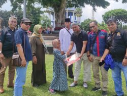 Peringatan HPN Tahun 2025, Wartawan Magelang Raya Lakukan Baksos Kepada Anak Sekolah