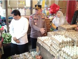 Kapolres Pelalawan Sidak Harga Pangan Di Pasar Baru Pangkalan Kerinci Jelang Idul Fitri