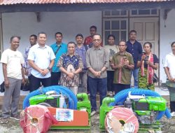 Usman Husin Serahkan 10 Mesin Pompa Air kepada Petani TTS, Dorong Swasembada Pangan dan Program Makan Bergizi Gratis