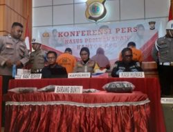 AKBP Sulastri Sukijang Melakukan Konferensi Pers Terkait Kasus Kebakaran Kantor KPU Kab Buru