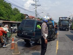 Kecelakaan Beruntun Di Secang Magelang, 3 Orang Terluka