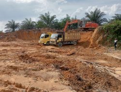 Oknum DPRD Inhu Bungkam Saat Dikonfirmasi Awak Media Terkait Galian C Diduga Ilegal