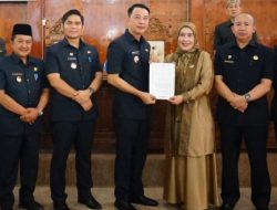 Penyampaian LPJ Atas Pelaksanaan APBD 2024, Bupati Rejang Lebong Hadir Dalam Sidang Paripurna DPRD