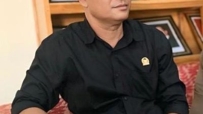 Wakil Ketua II DPRD TTS Aris Nenoban Klarifikasi: “Keputusan Ada di Paripurna, Tudingan Itu Tidak Benar”