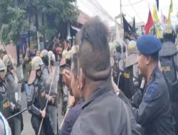 Hitungan Jam Intel Resmob Polda Malut Berhasil Boyong 1 Terduga Pelaku Pelemparan Batu dan 2 Mahasiswa Dari Amukan Masa