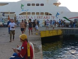 Pelabuhan Gita Aman Dari Miras, Bongkar Muat Muatan Dari KM Cantika Lestari 7 F Di Awasi Ketat Anggota Polsek Oba