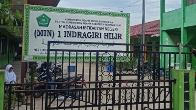 Masyarakat Sebut: Diduga Madrasah Ibtidaiyah Negeri 1 Tembilahan Lakukan Pungli Berkedok Uang Bangunan, Kepala Kemenag Diminta Tindak Tegas Jangan Tutup Mata